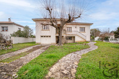 Maison - 169 m² - 7 pièces