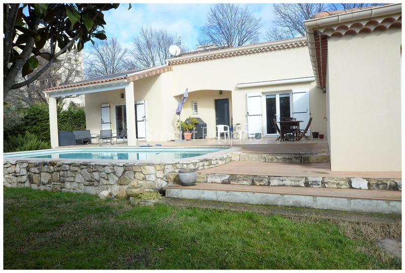 Maison - 147 m² - 6 pièces