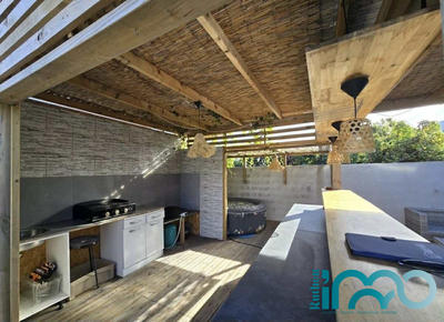 Villa - 100 m² - 4 pièces