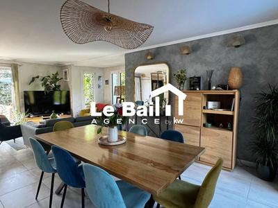 Maison - 150 m² - 7 pièces