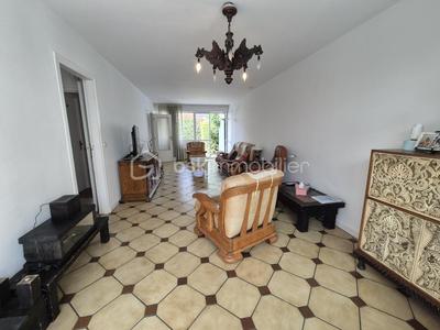 Maison - 150 m² - 8 pièces