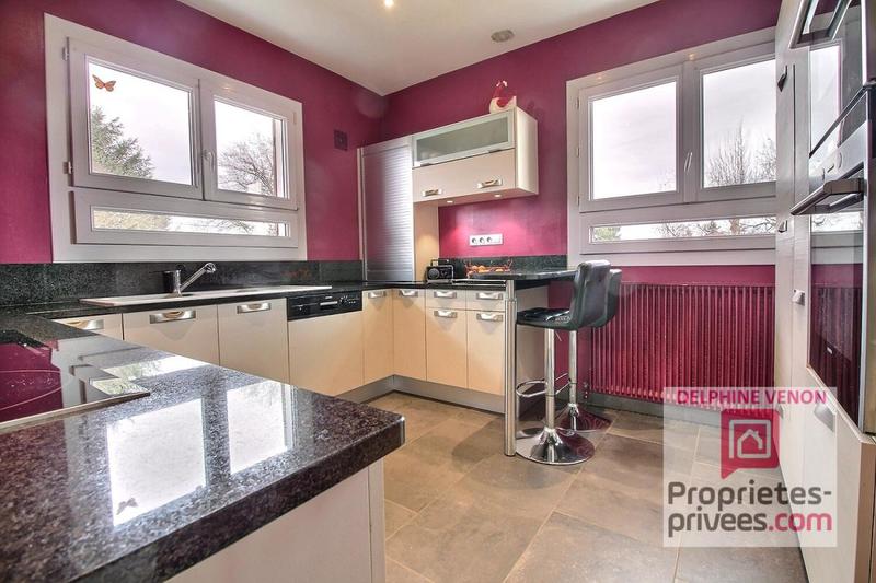 Maison - 140 m² - 5 pièces