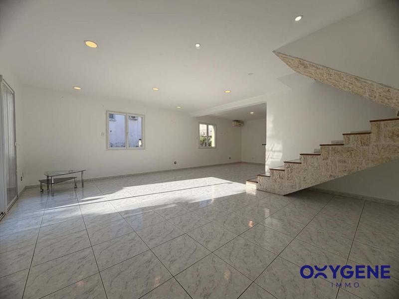 Maison - 77 m² - 3 pièces