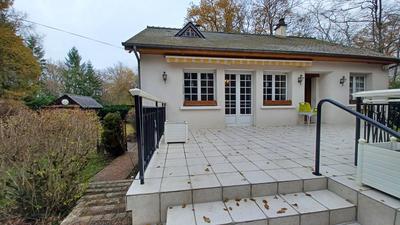 Maison - 107 m² - 6 pièces