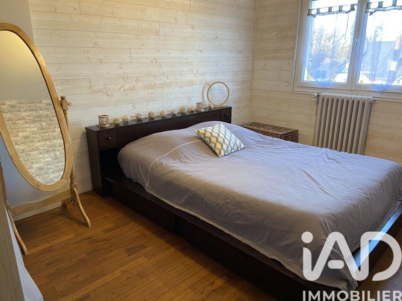 Maison - 200 m² - 8 pièces