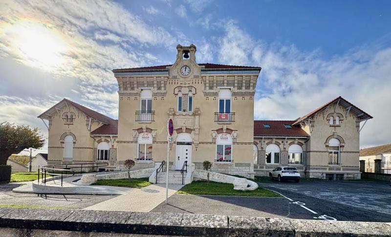 Appartement - 64 m² - 2 pièces