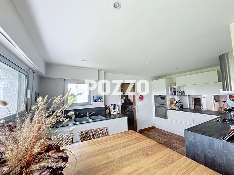 Maison - 189 m² - 6 pièces