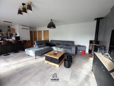 Maison traditionnelle - 96 m² - 4 pièces