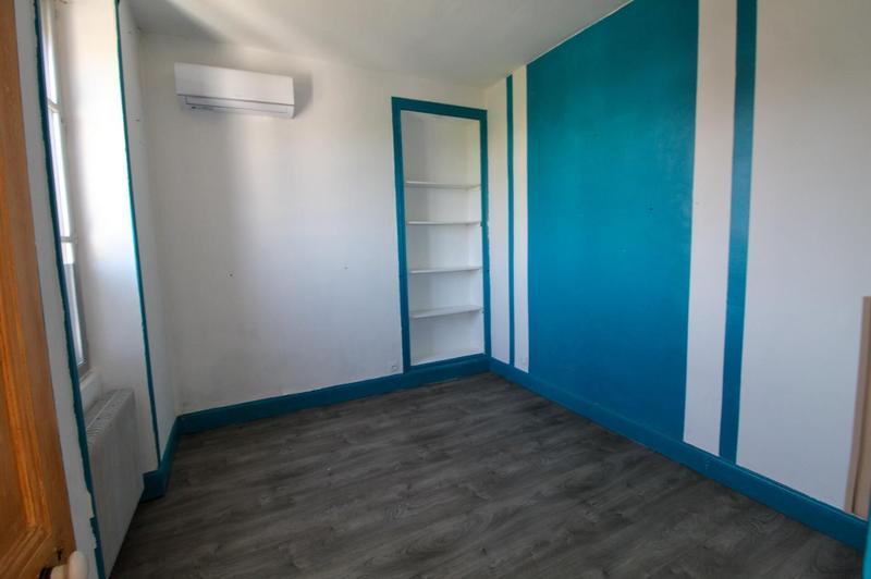 Maison - 251 m² - 12 pièces