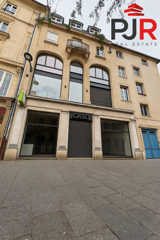 Local commercial - 498 m²