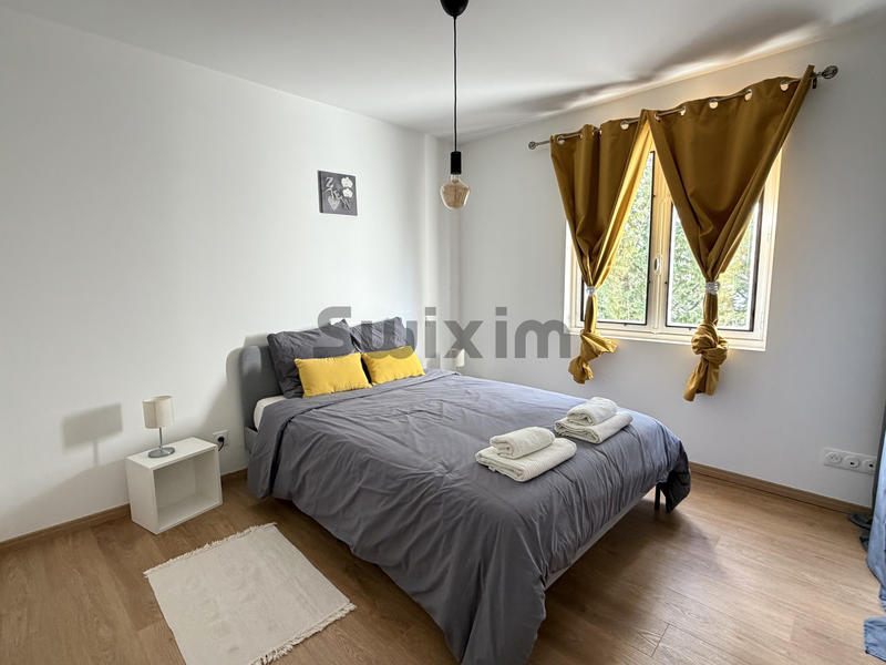 Maison - 97 m² - 6 pièces