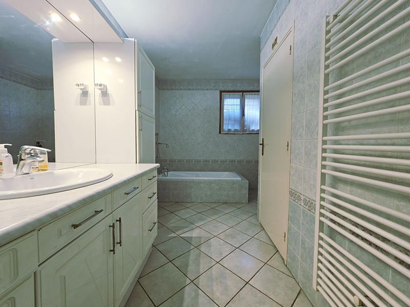 Maison - 177 m² - 7 pièces