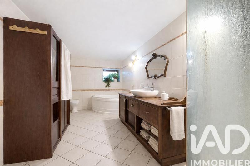 Maison de campagne - 301 m² - 9 pièces