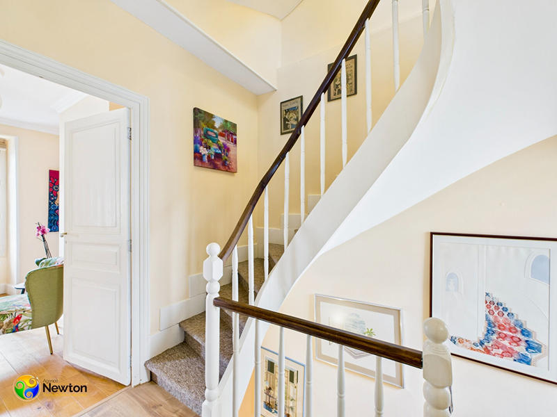 Maison - 147 m² - 7 pièces