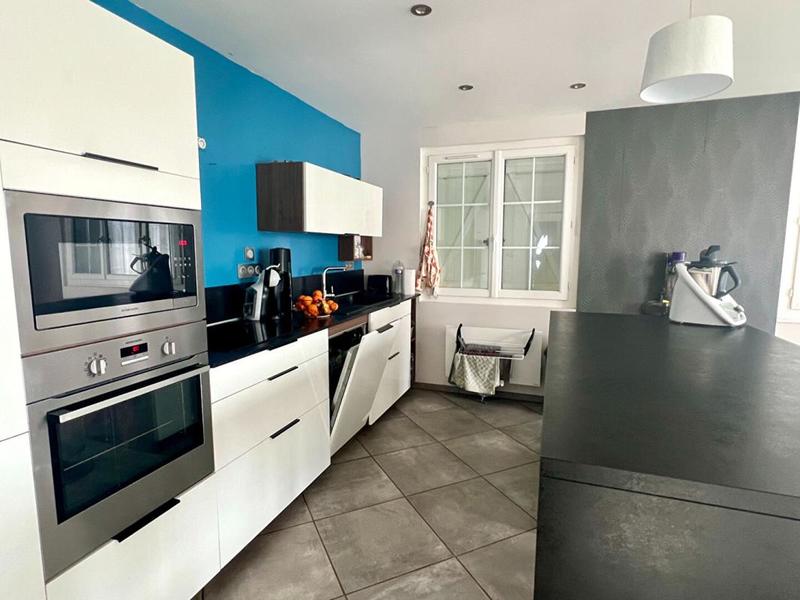 Maison - 111 m² - 5 pièces