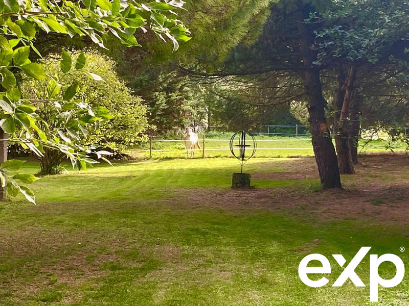 Maison - 594 m² - 15 pièces