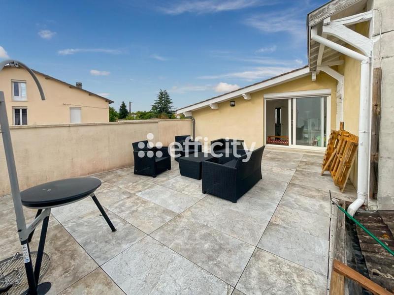 Maison - 180 m² - 7 pièces