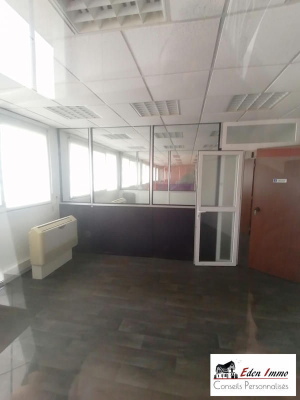 Local d'activités - 1 300 m²