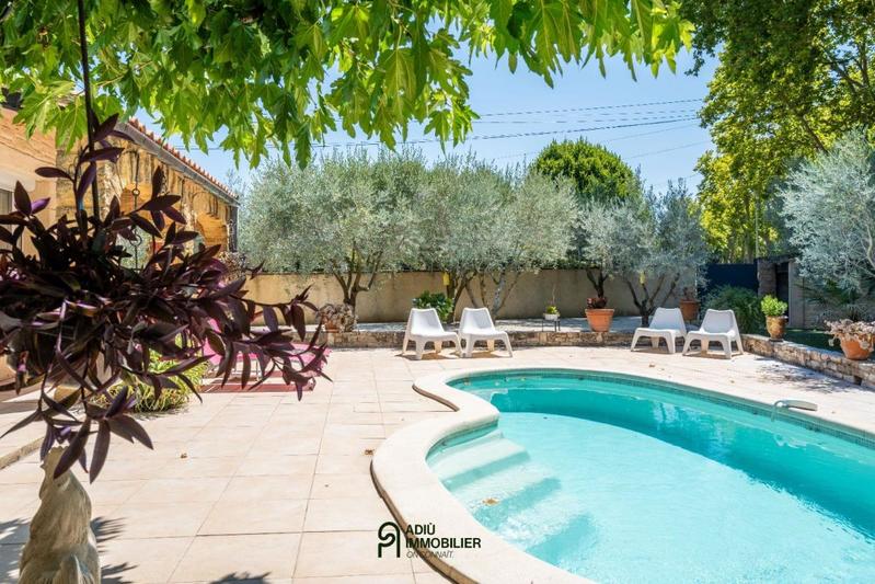 Villa - 243 m² - 7 pièces