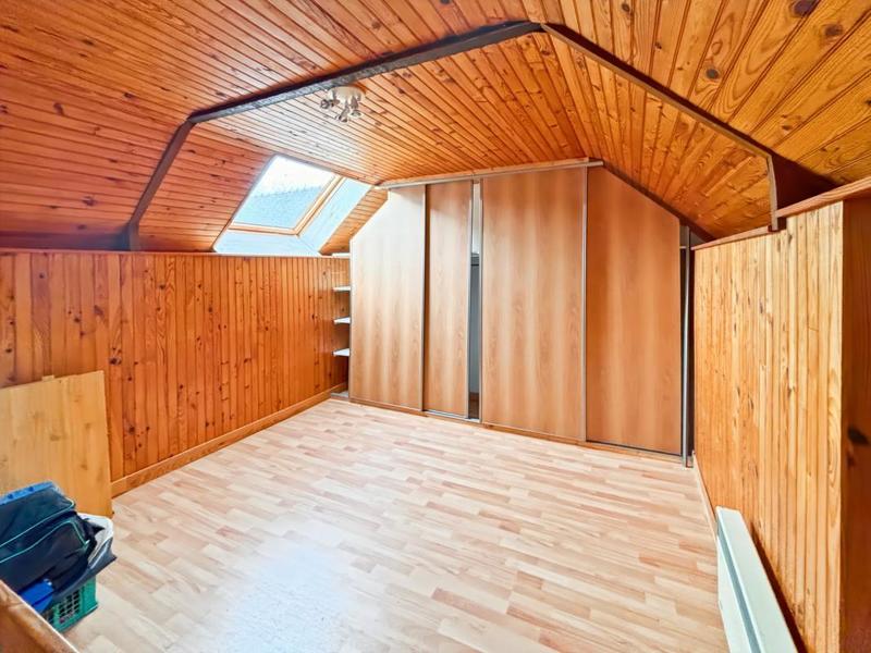 Maison - 240 m² - 5 pièces