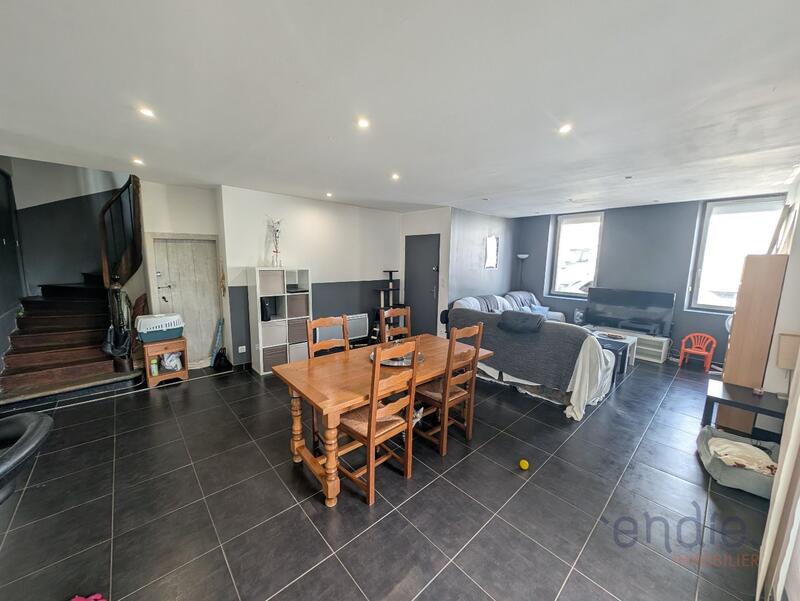 Maison - 180 m² - 7 pièces