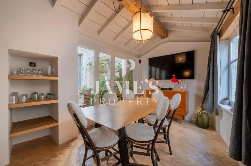 Maison - 190 m² - 7 pièces