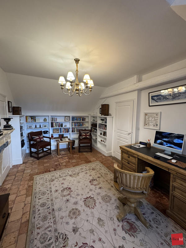 Maison ancienne - 173 m² - 7 pièces