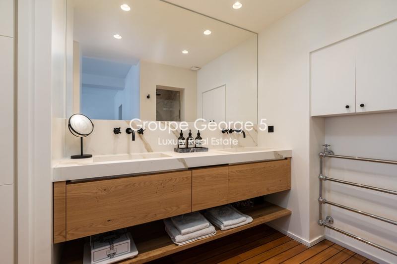 Appartement - 140 m² - 4 pièces