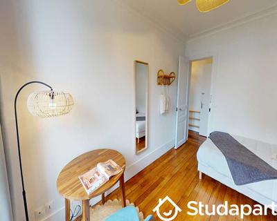 Chambre - 60 m² - 1 pièce