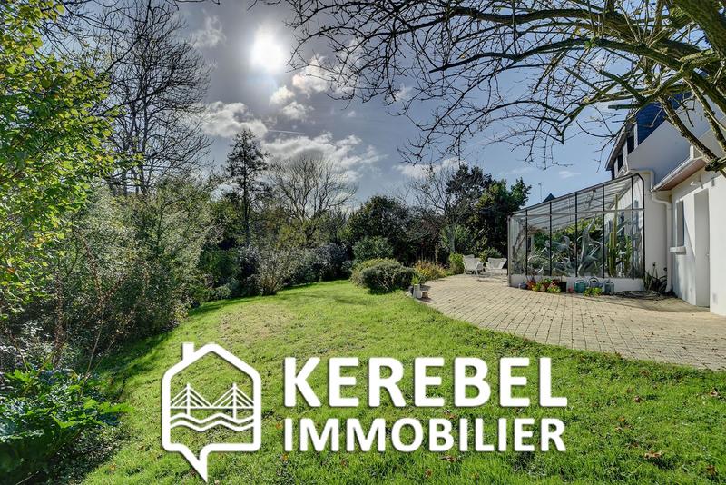 Maison - 180 m² - 7 pièces