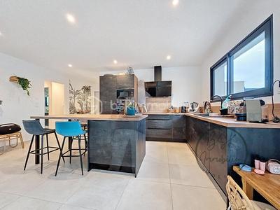 Villa - 97 m² - 4 pièces