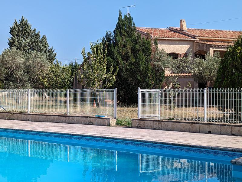 Maison traditionnelle - 230 m² - 6 pièces