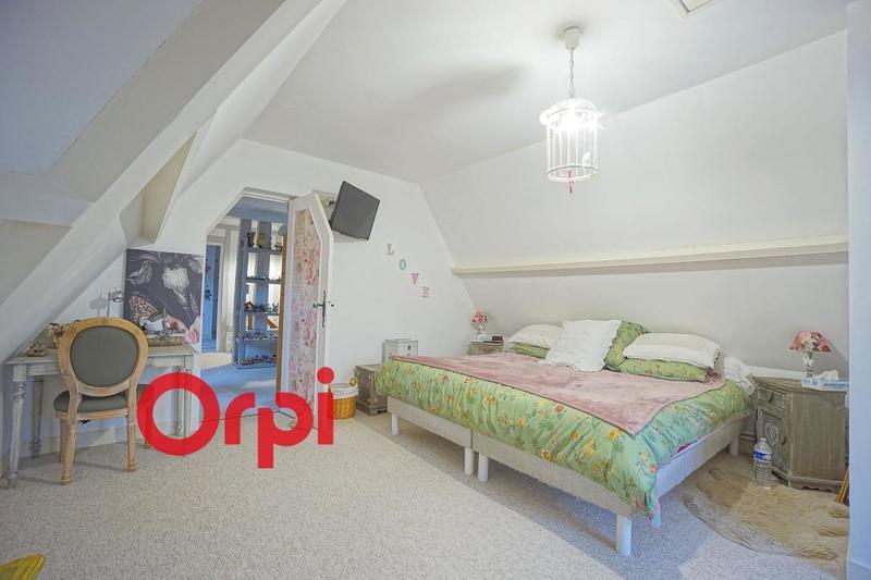 Maison - 136 m² - 4 pièces