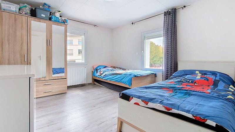 Maison traditionnelle - 82 m² - 4 pièces