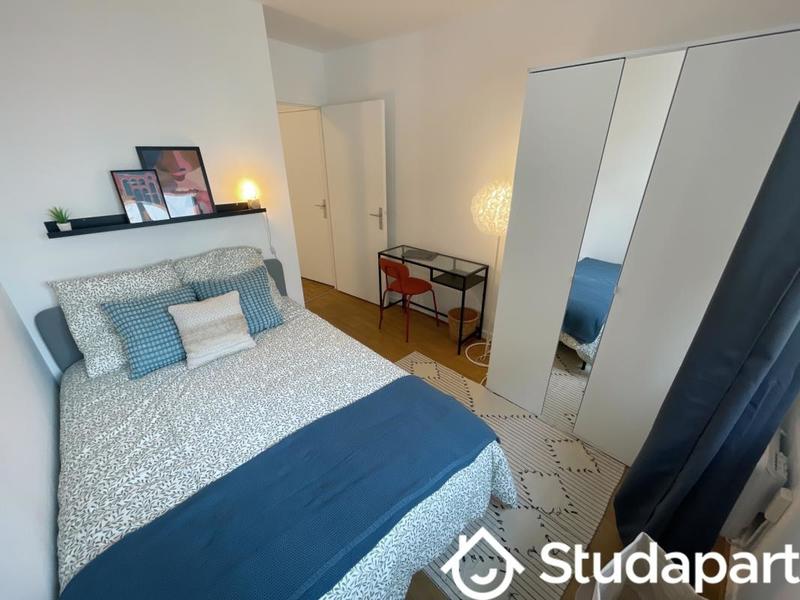 Chambre - 10 m² - 1 pièce