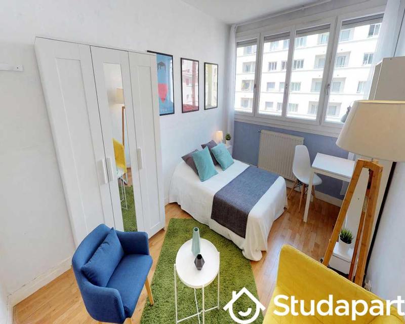 Chambre - 60 m² - 1 pièce