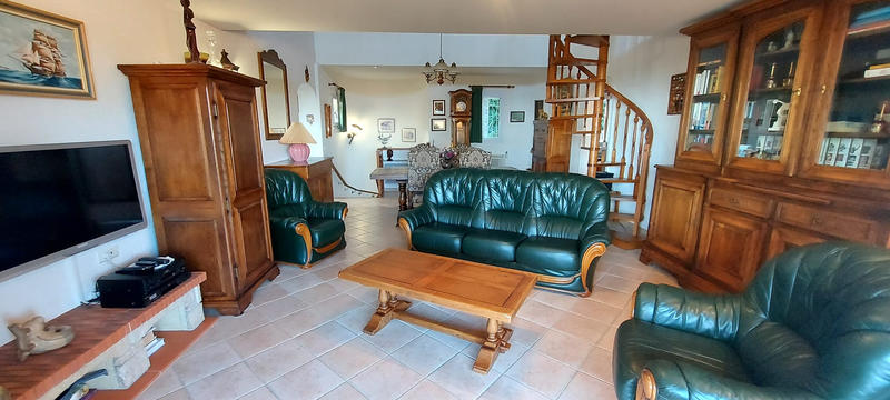 Villa - 139 m² - 6 pièces