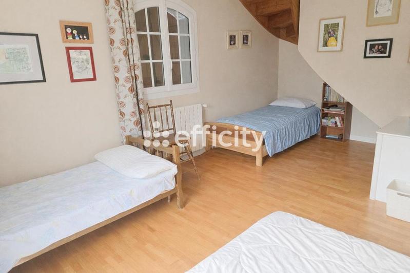 Villa - 160 m² - 6 pièces