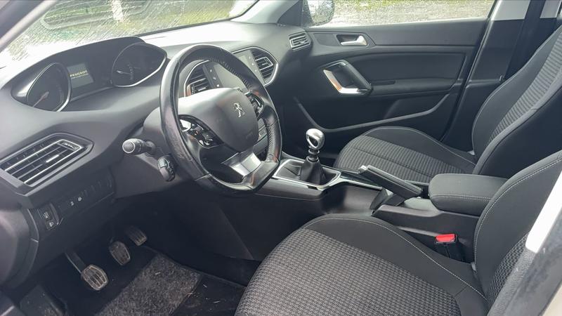 Peugeot 308 1.5 BlueHDi 130 Active Business