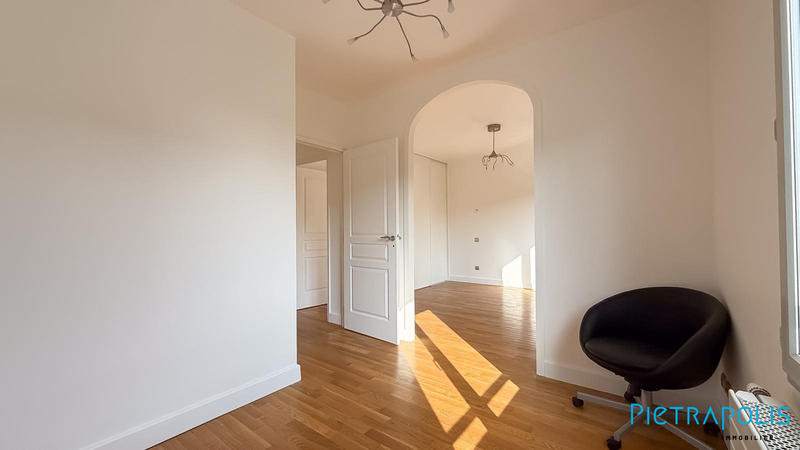 Maison - 142 m² - 6 pièces