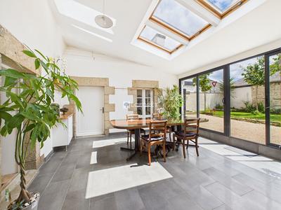 Maison - 190 m² - 8 pièces