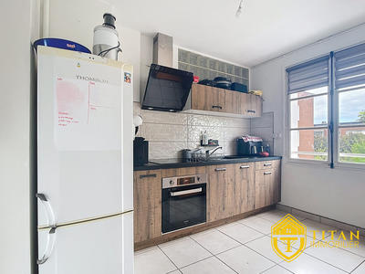 Appartement - 82 m² - 4 pièces