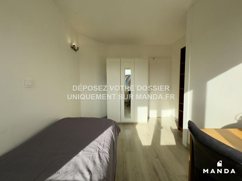 Chambre - 10 m² - 4 pièces