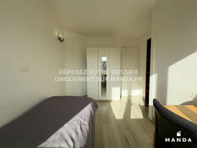 Chambre - 10 m² - 4 pièces