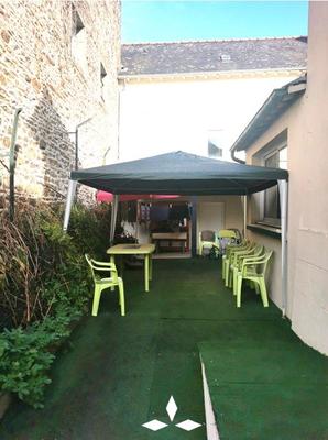 Maison traditionnelle - 175 m² - 6 pièces