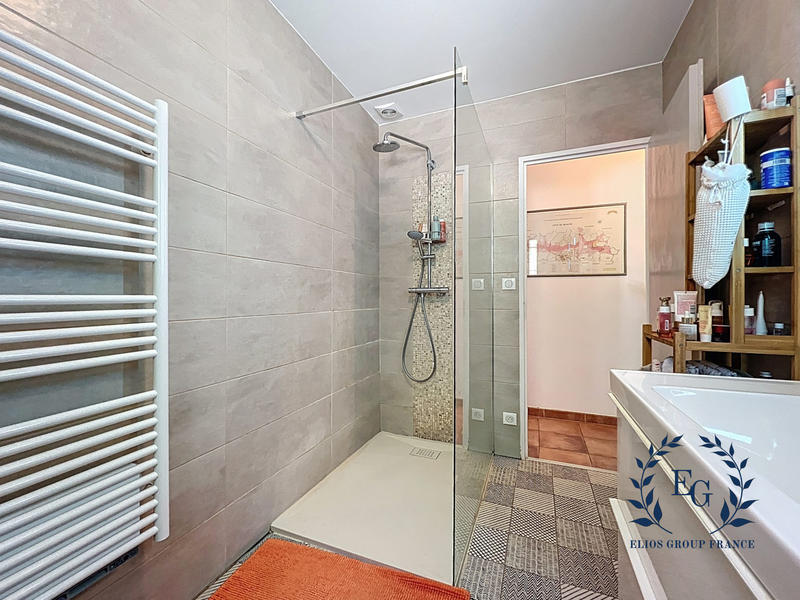 Maison - 136 m² - 6 pièces