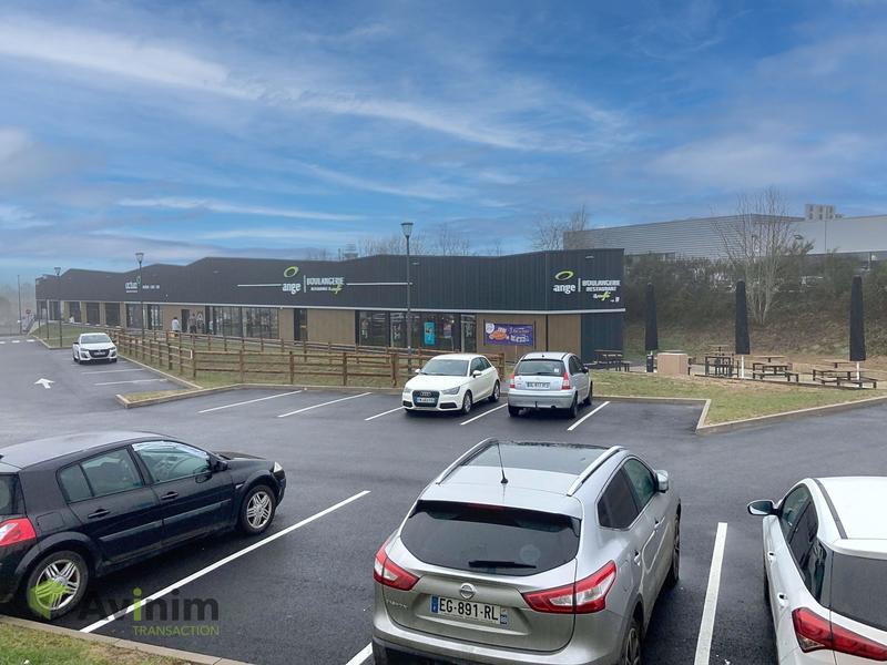 Local commercial - 201 m²