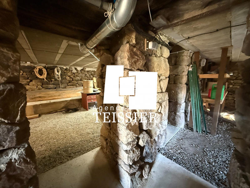 Maison - 97 m² - 4 pièces