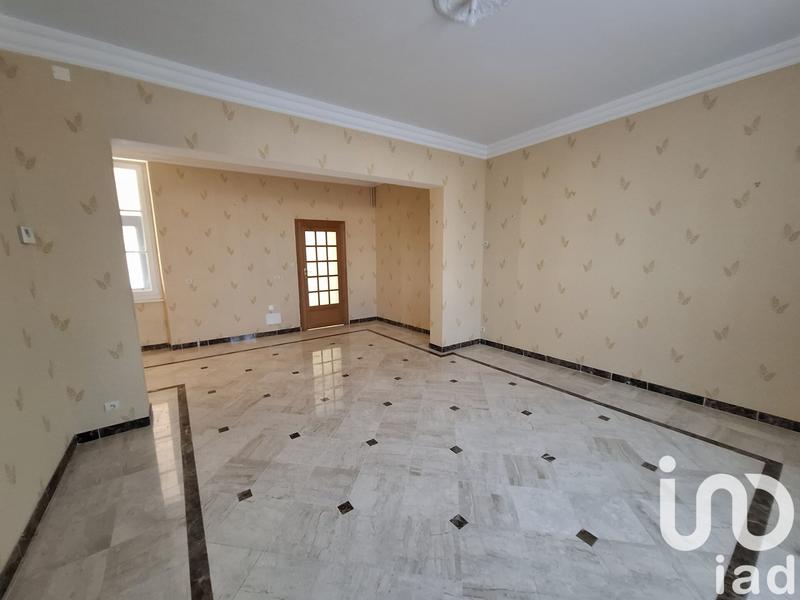 Maison - 219 m² - 9 pièces