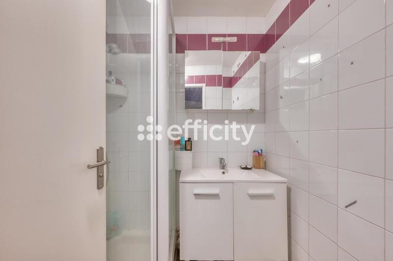 Appartement - 100 m² - 5 pièces